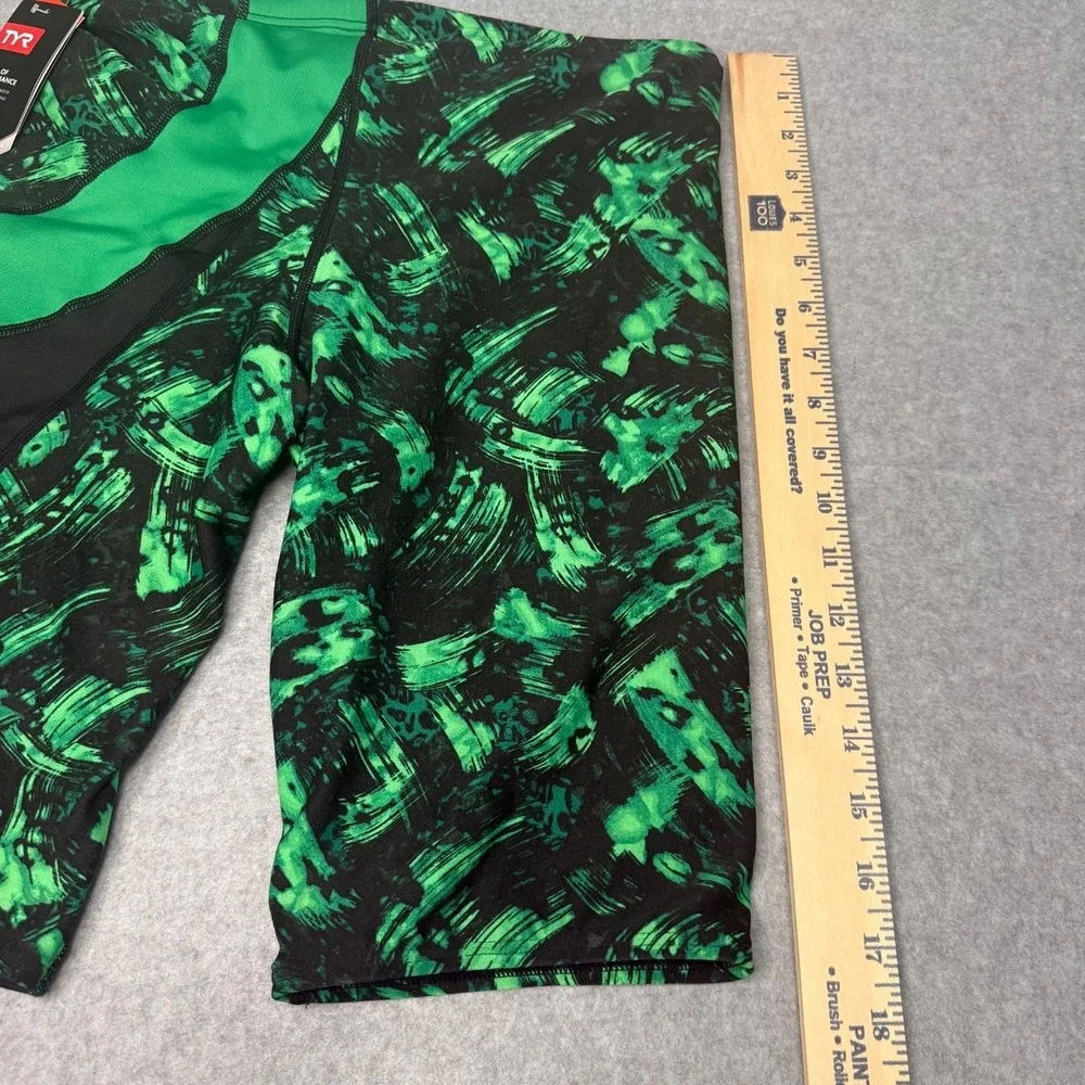 NWT TYR Mens Emulsion Wave Jammer Swim Trunks Suit Green 50+ UPF Size 34